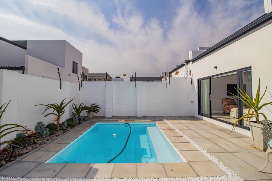 4 Bedroom Property for Sale in Sandown Western Cape